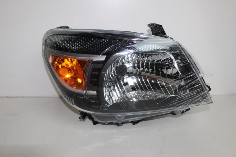 FORD RANGER 2.2TDCI, 2010 - HEAD LIGHT ELECTRIC (RIGHT)